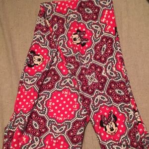 Red and Pink Lularoe leggings with Minnie